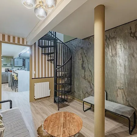 公寓 Cozy Flat With Jacuzzi 2bdr 2wc