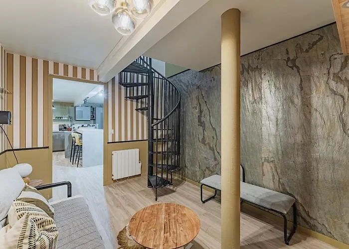 아파트 Cozy Flat With Jacuzzi 2bdr 2wc